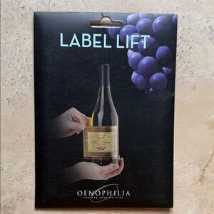 NWT Oenophilia Label Lift for Wine Bottles (10 strips 5”x6”)
